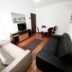 Apartamento 150 Metros Da Praia Do Tombo - Guaruja