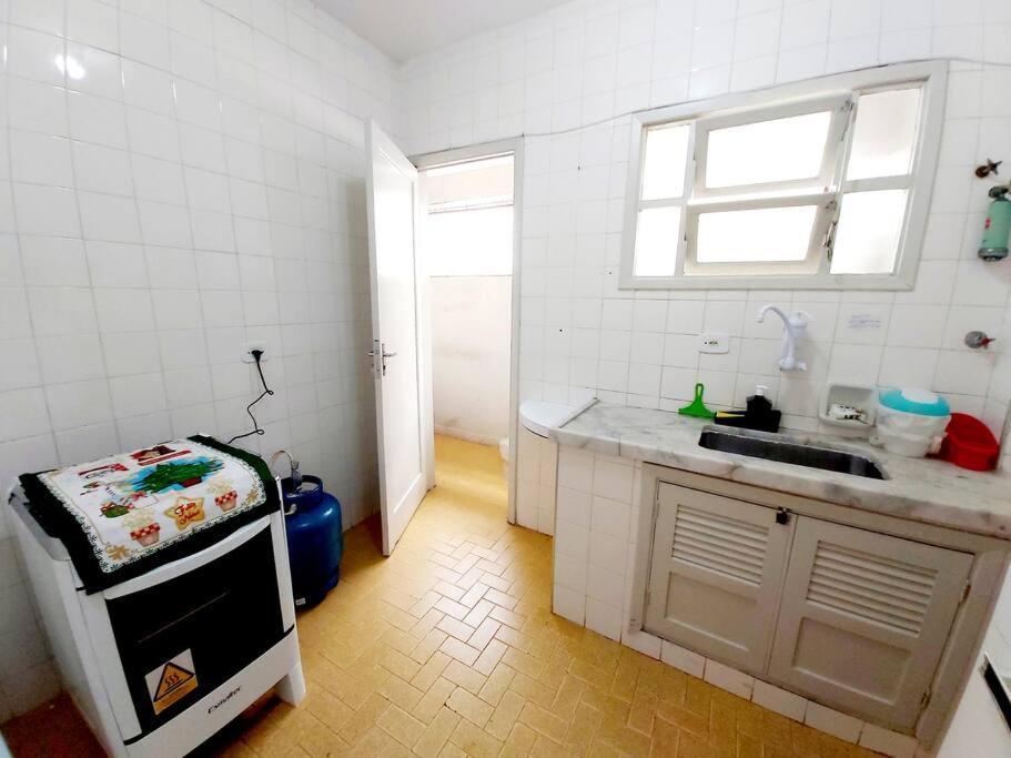 150 Metros Da Do Tombo - Apartamento